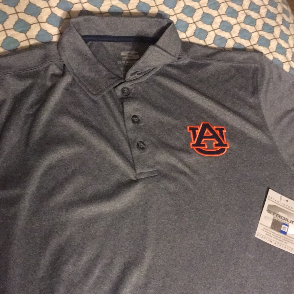 Men’s polyester NWT